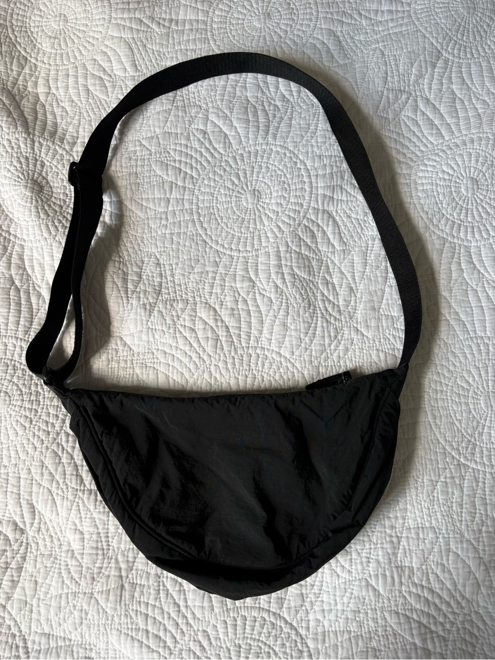 Uniqlo Black Nylon Crossbody Sling Bag - Minimal Women’s Shoulder Bag